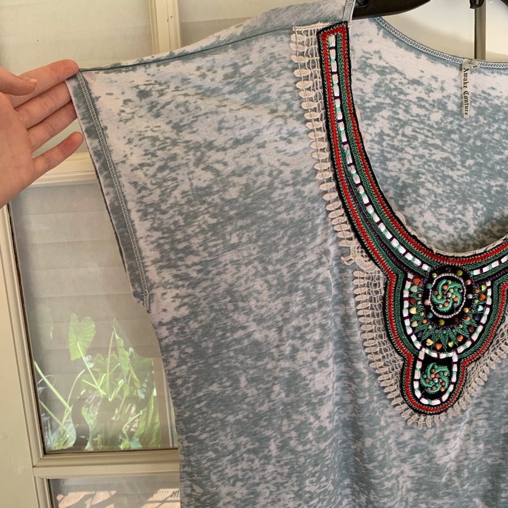 Top - Picture 2 of 4